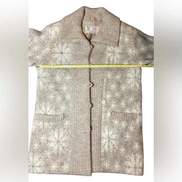 Hilda Ltd Cozy Wool Coat - Picture 8 of 8